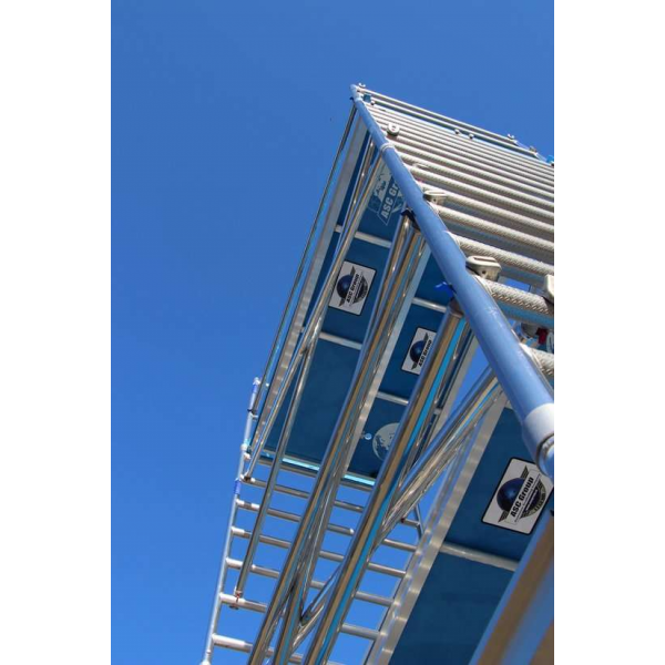 Opbouwframe rolsteiger 135 x 200 cm - 7 sporten. Opbouwframe rolsteiger 135 x 200 cm - 7 sporten.