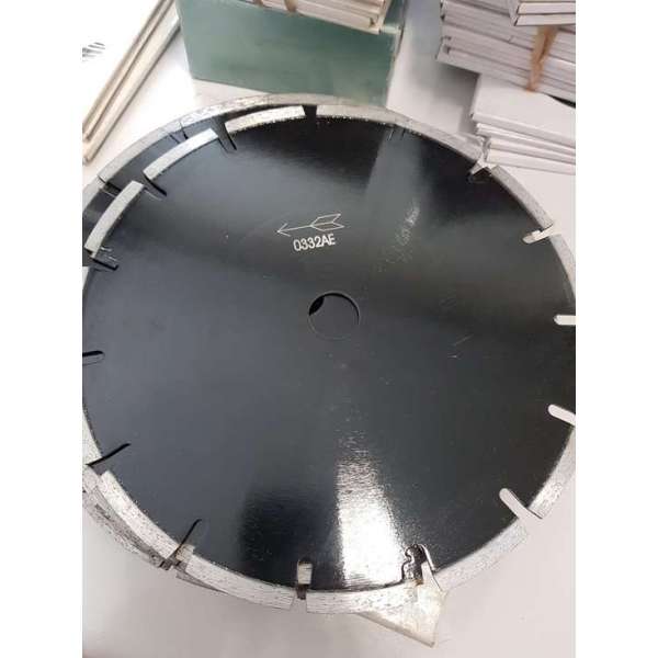 Diamantslijpschijf 230 x 22,2 baksteen Diamantslijpschijf 230 x 22,2 baksteen