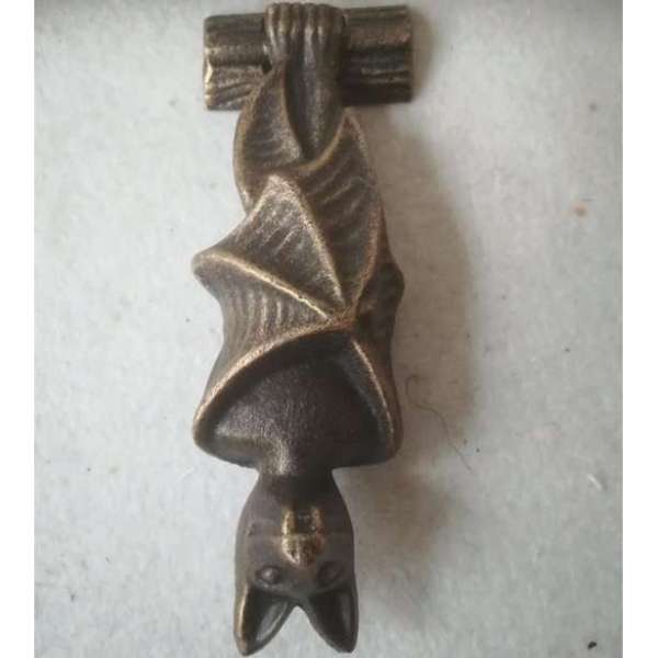 MadDeco - gietijzeren - deurklopper - vleermuis MadDeco - gietijzeren - deurklopper - vleermuis