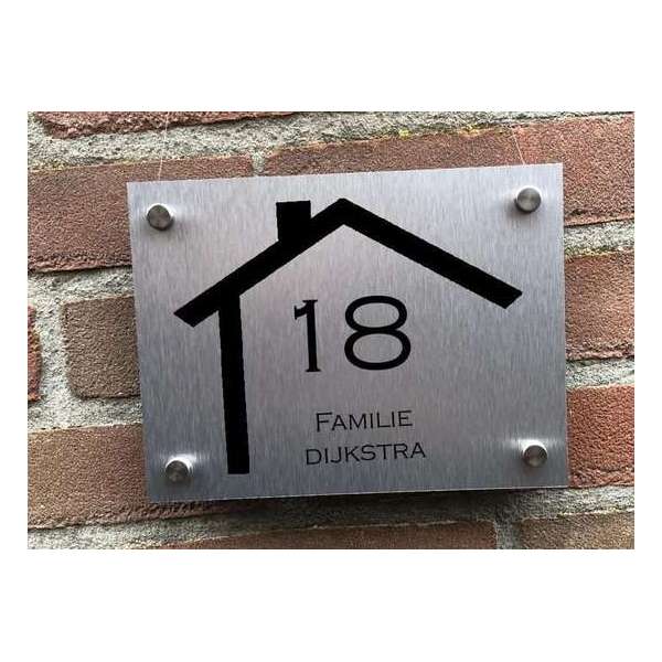 Naambordje voordeur 15 x 20 cm RVS look nummer en naam in huis Naambordje voordeur 15 x 20 cm RVS look nummer en naam in huis