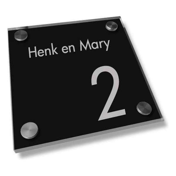 Naambordje voordeur een glashelder naambord zwart, 15x15cm Naambordje voordeur een glashelder naambord zwart, 15x15cm