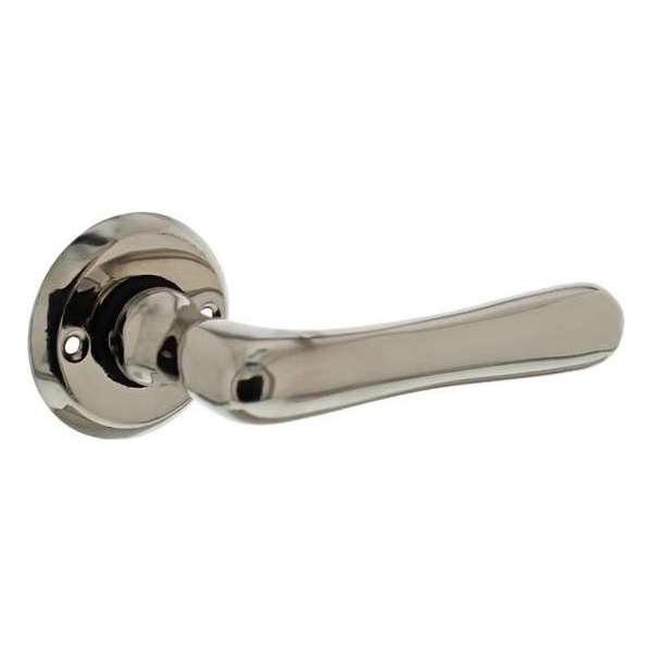 Intersteel Deurkruk Trento met ronde rozet ø50x5 mm nikkel Intersteel Deurkruk Trento met ronde rozet ø50x5 mm nikkel