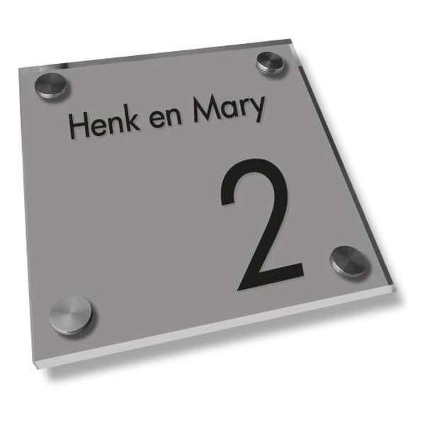 Naambordje voordeur een glashelder naambord zilver, 15x15cm Naambordje voordeur een glashelder naambord zilver, 15x15cm