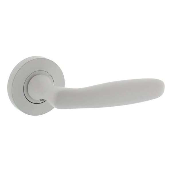 Intersteel Deurkruk Bjorn op ronde rozet ø52x10 mm wit Intersteel Deurkruk Bjorn op ronde rozet ø52x10 mm wit