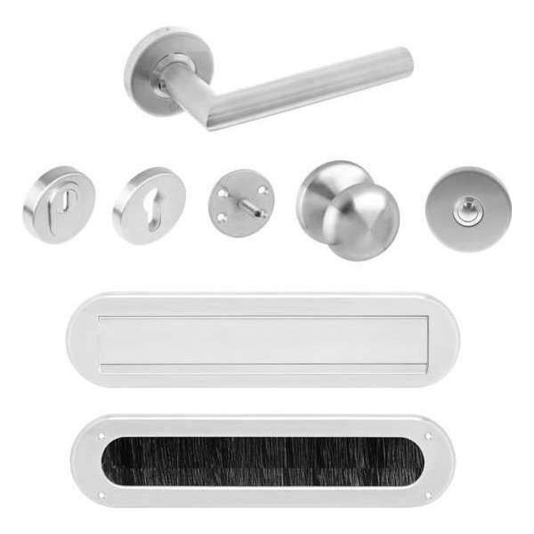 Intersteel Voordeurset veiligheidsbeslag SKG*** rond rozet rvs geborsteld met kerntrekbeveiliging Intersteel Voordeurset veiligheidsbeslag SKG*** rond rozet rvs geborsteld met kerntrekbeveiliging