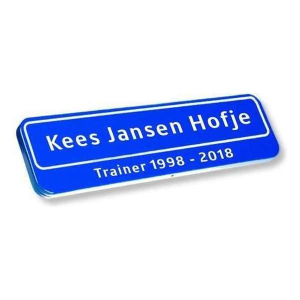 Naambordje voordeur! – Origineel straatnaambord – Naambord met eigen tekst in/onder kader 80 x 15 cm Naambordje voordeur! – Origineel straatnaambord – Naambord met eigen tekst in/onder kader 80 x 15 cm