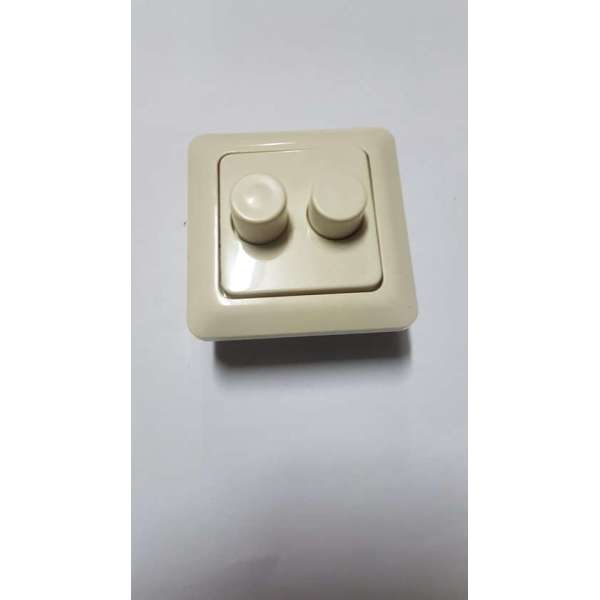 Berker M2 inbouw dimmer duo 2x150w halo creme Berker M2 inbouw dimmer duo 2x150w halo creme