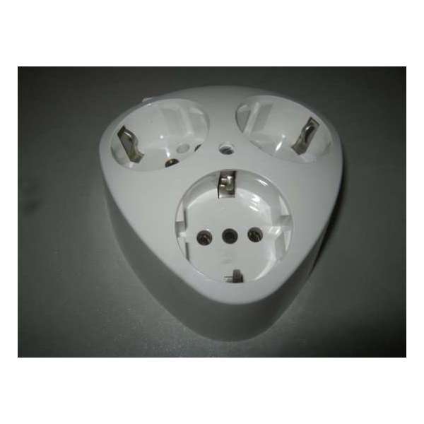 Stopcontact RA 3-voudig wit wandcontactdoos opbouw Stopcontact RA 3-voudig wit wandcontactdoos opbouw