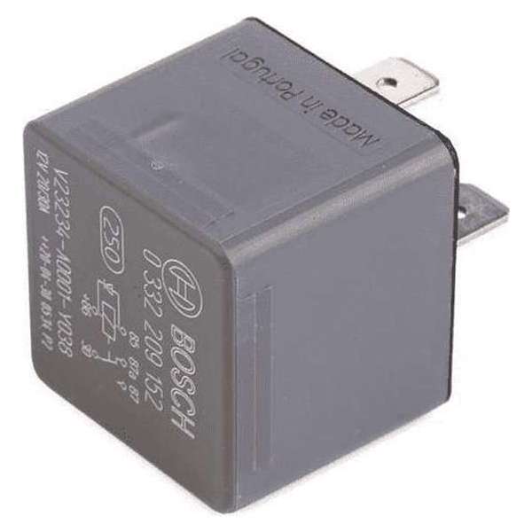 BOSCH 12V / 20/30A - arbeidsstroom relais - 0 332 209 152. BOSCH 12V / 20/30A - arbeidsstroom relais - 0 332 209 152.