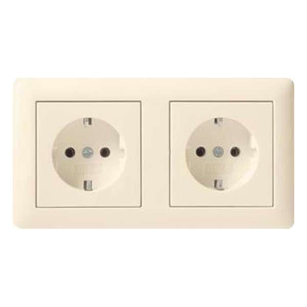 Gira Contactdoos inbouw 73401 Gira Contactdoos inbouw 73401