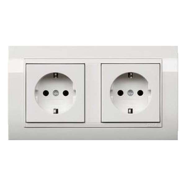 Gira Contactdoos inbouw 756023 Gira Contactdoos inbouw 756023