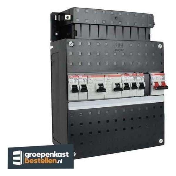ABB groepenkast 1 fase met 5 groepen en afmetingen 220x280 mm ABB groepenkast 1 fase met 5 groepen en afmetingen 220x280 mm