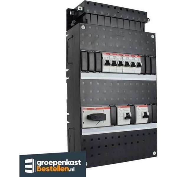 ABB groepenkast 3 fase met 6 groepen en afmetingen 330x220 mm ABB groepenkast 3 fase met 6 groepen en afmetingen 330x220 mm
