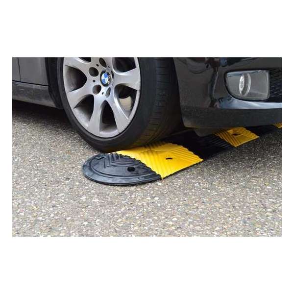 Verkeersdrempel 4,35 meter – 50 mm hoog – zonder reflectoren Verkeersdrempel 4,35 meter – 50 mm hoog – zonder reflectoren