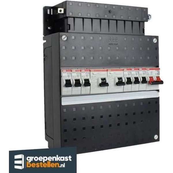 ABB groepenkast 1 fase met 4 groepen en afmetingen 220x220 mm + fornuisgroep ABB groepenkast 1 fase met 4 groepen en afmetingen 220x220 mm + fornuisgroep