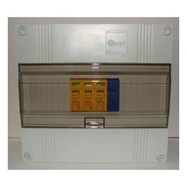 Overspanningsbeveiliging 3p+n in 12 modulen kast met buisinvoer Overspanningsbeveiliging 3p+n in 12 modulen kast met buisinvoer