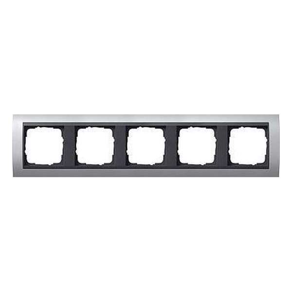 Gira Contactdoos inbouw 21506 Gira Contactdoos inbouw 21506