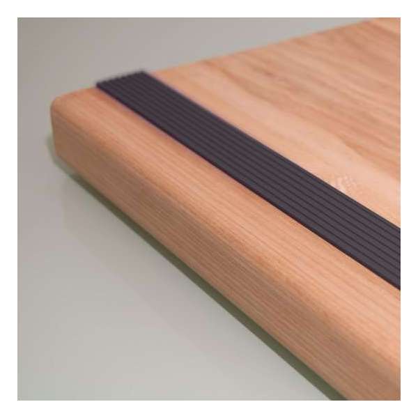 Zelfklevende antislip trapstrip 28 mm Antraciet 15 meter. Nú met afstandhouder! Zelfklevende antislip trapstrip 28 mm Antraciet 15 meter. Nú met afstandhouder!