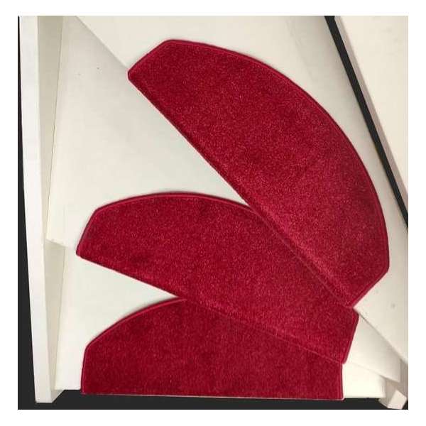 Trapmatten Salerno- 65 x 28 cm- Rood- 15 stuks Trapmatten Salerno- 65 x 28 cm- Rood- 15 stuks