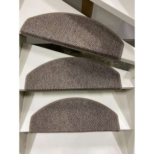 Trapmatten Como- 65x28 cm- Taupe- 15 stuks Trapmatten Como- 65x28 cm- Taupe- 15 stuks
