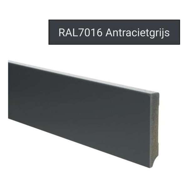 Hoge plinten - MDF - Moderne plint 90x15 mm - Grijs - Voorgelakt - RAL 7016 - Per stuk 2,4m Hoge plinten - MDF - Moderne plint 90x15 mm - Grijs - Voorgelakt - RAL 7016 - Per stuk 2,4m