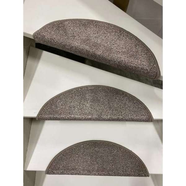 Trapmatten Mira- 56 x 20 cm- Beige- 15 stuks Trapmatten Mira- 56 x 20 cm- Beige- 15 stuks