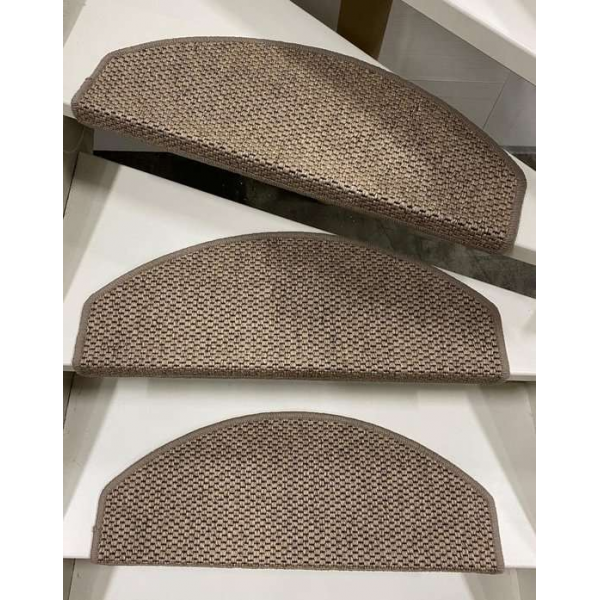 Trapmatten Como- 65x28 cm- Donkerbeige- 15 stuks Trapmatten Como- 65x28 cm- Donkerbeige- 15 stuks