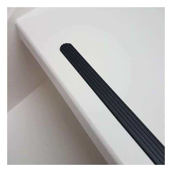 Antislip traptape met ronde uiteinden ANTRACIET- 3 strips van 16 mm breed x 65 cm lang Antislip traptape met ronde uiteinden ANTRACIET- 3 strips van 16 mm breed x 65 cm lang