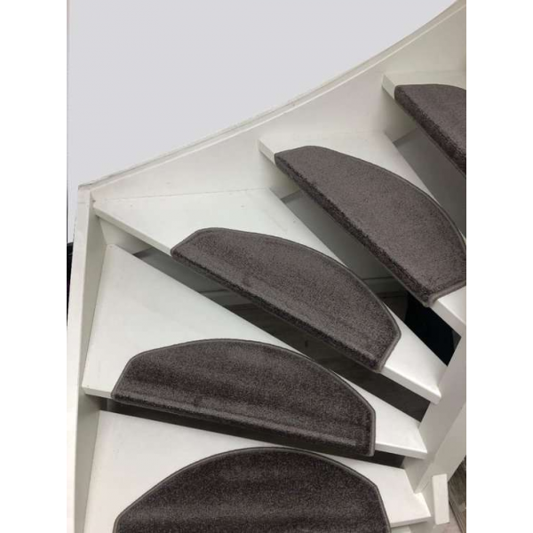 Trapmatten Twist- 56x20 cm- Bruin- 15 stuks Trapmatten Twist- 56x20 cm- Bruin- 15 stuks
