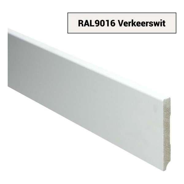 Hoge plinten - MDF - Moderne plint 90x12 mm - Wit - Voorgelakt - RAL 9016 - Per stuk 2,4m Hoge plinten - MDF - Moderne plint 90x12 mm - Wit - Voorgelakt - RAL 9016 - Per stuk 2,4m